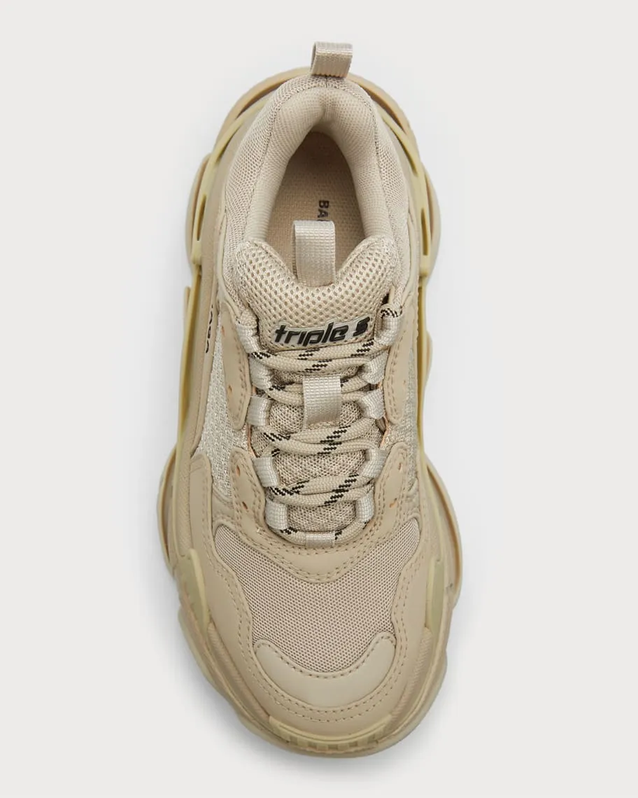 Chunky fashionable Triple S Balenciaga sneakers