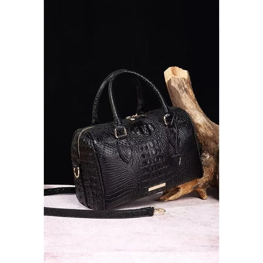 ElegantGator Boston Handbag: Premium PU, Zipper Closure