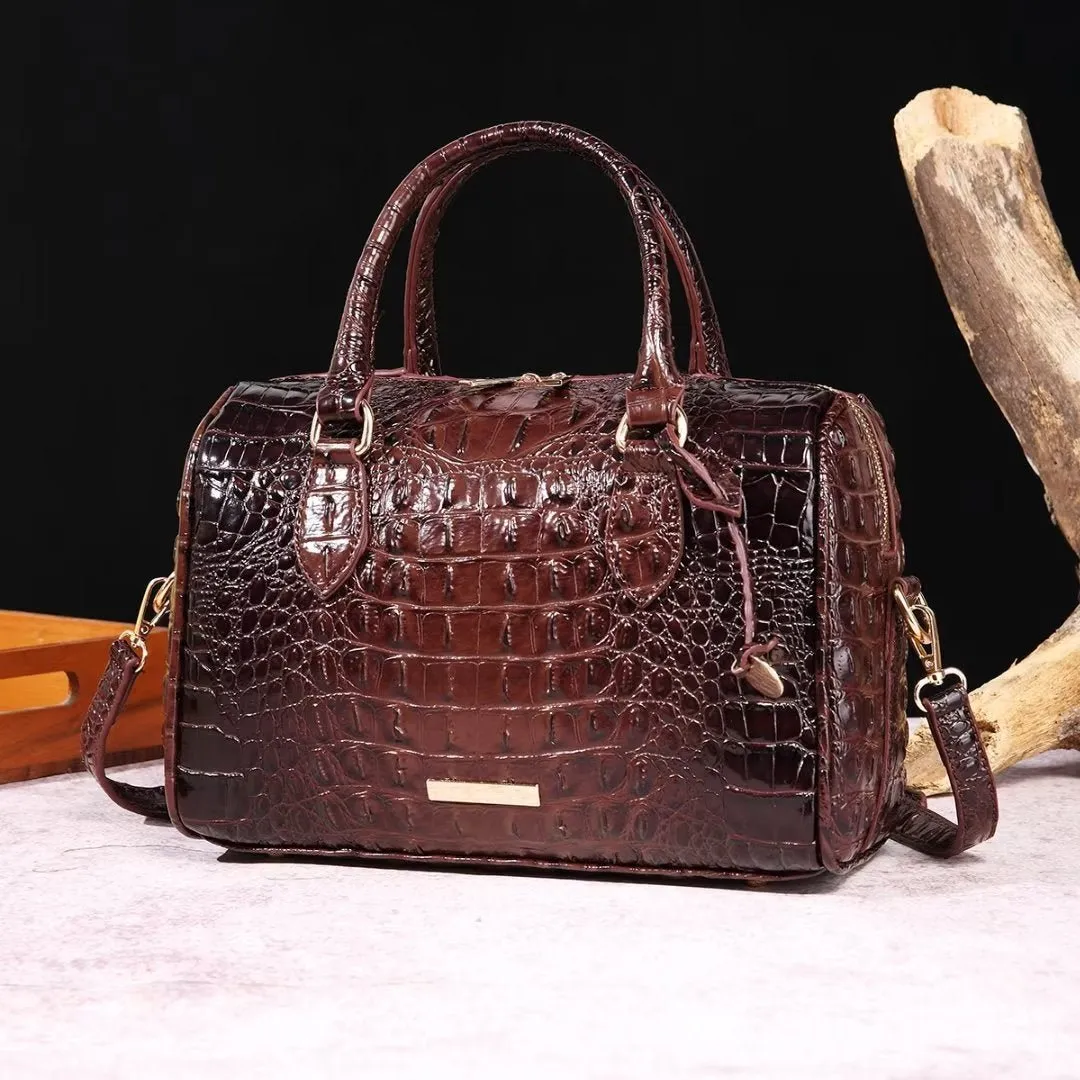 ElegantGator Boston Handbag: Premium PU, Zipper Closure