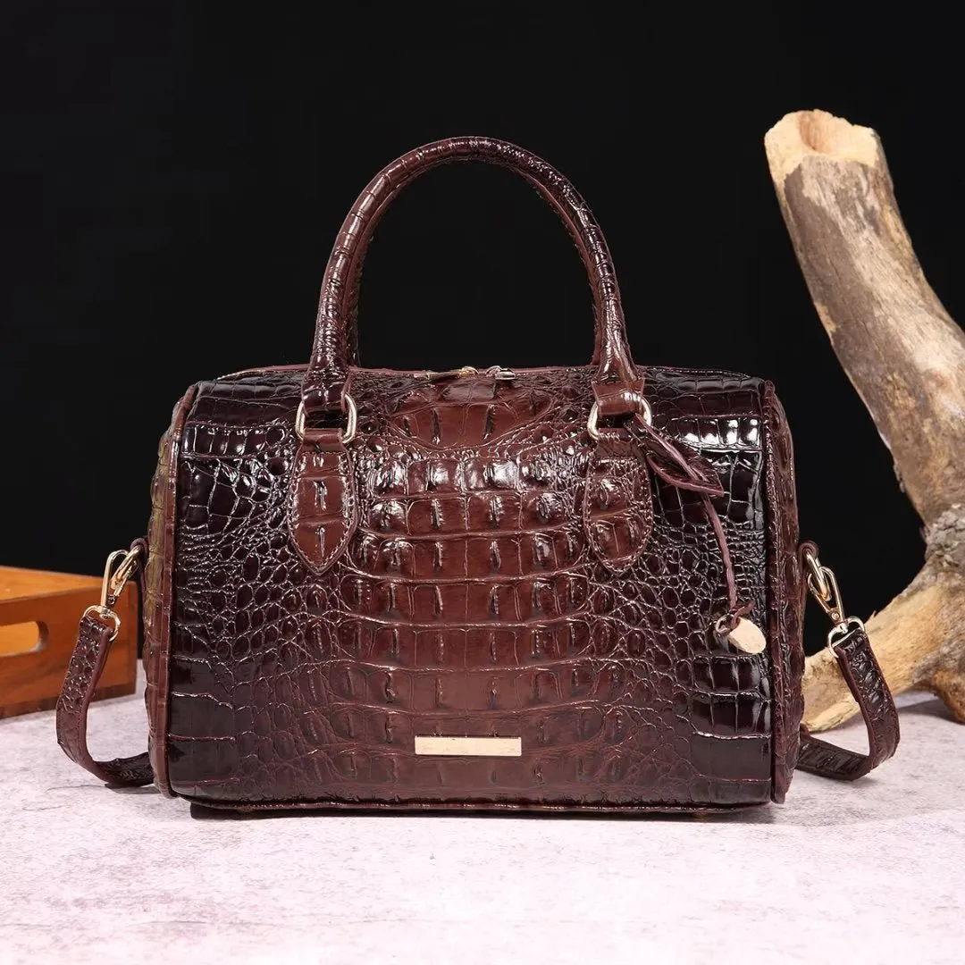 ElegantGator Boston Handbag: Premium PU, Zipper Closure