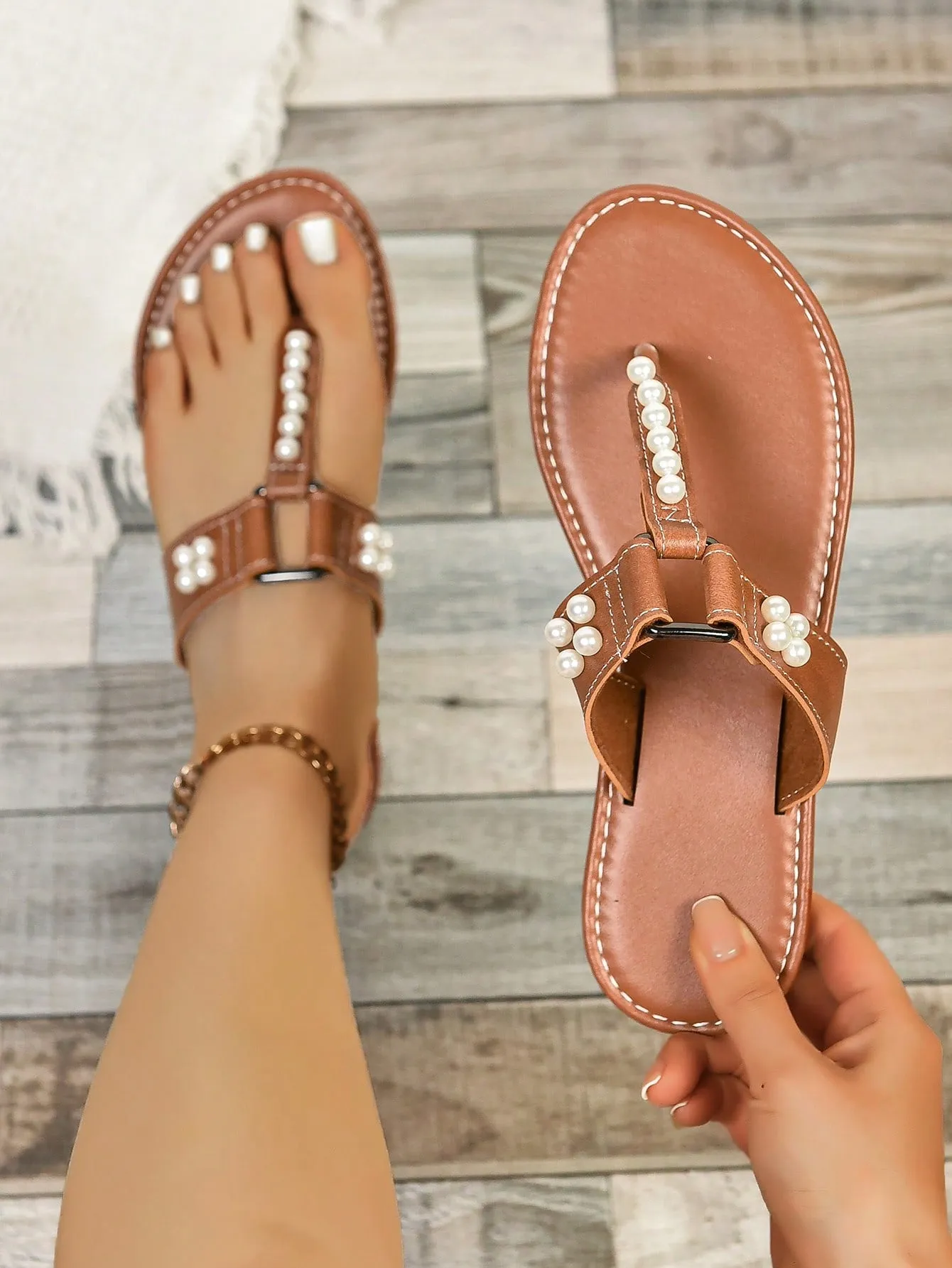 Fashionable Pearl and Rhinestone Roman Sandals