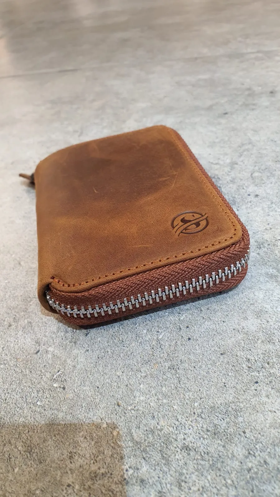 GentWith Raleigh Camel Zippered Leather Wallet - GENT WITH