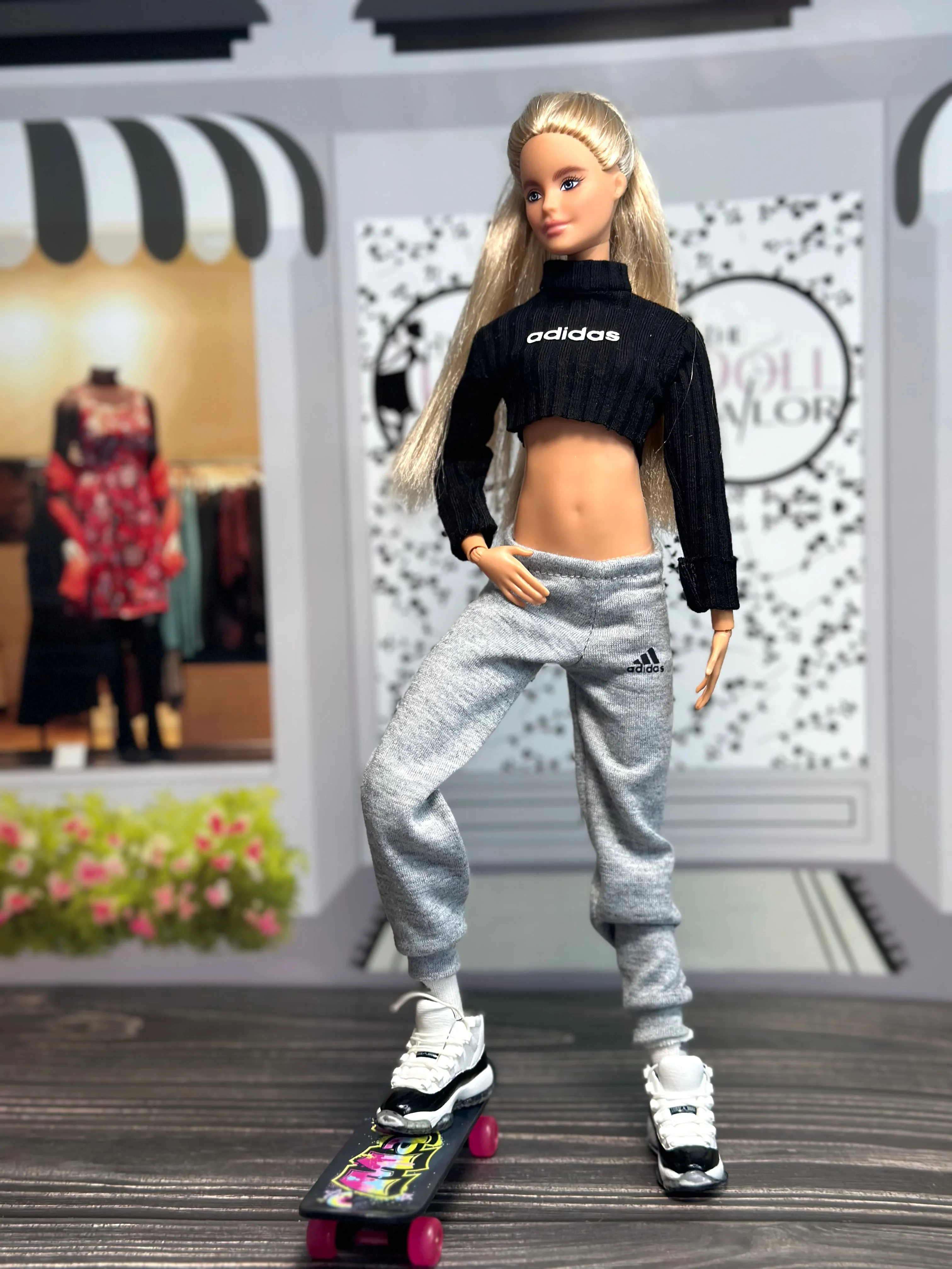 Grey sweatpants for Barbie black crop top