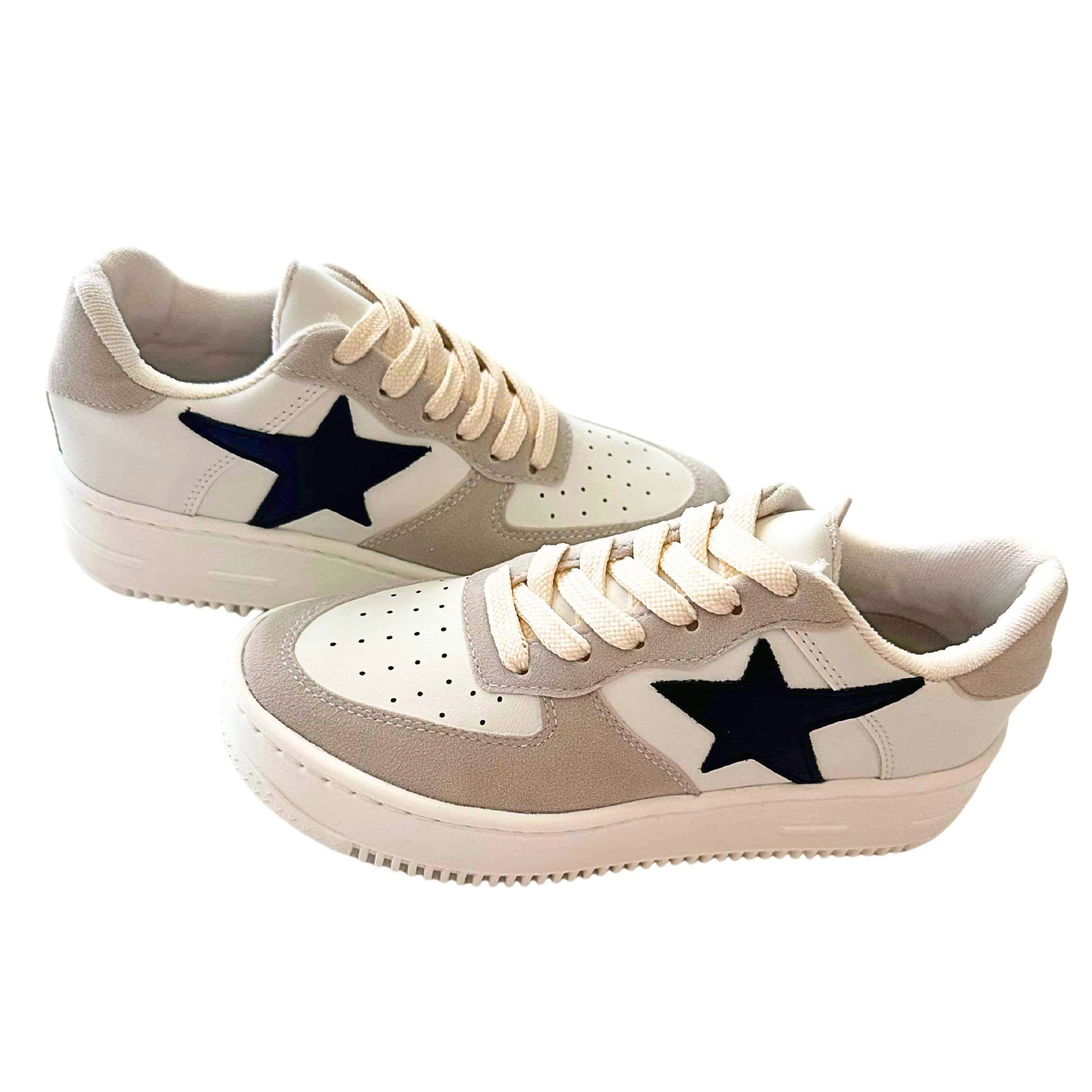 Viva Black Star Sneaker