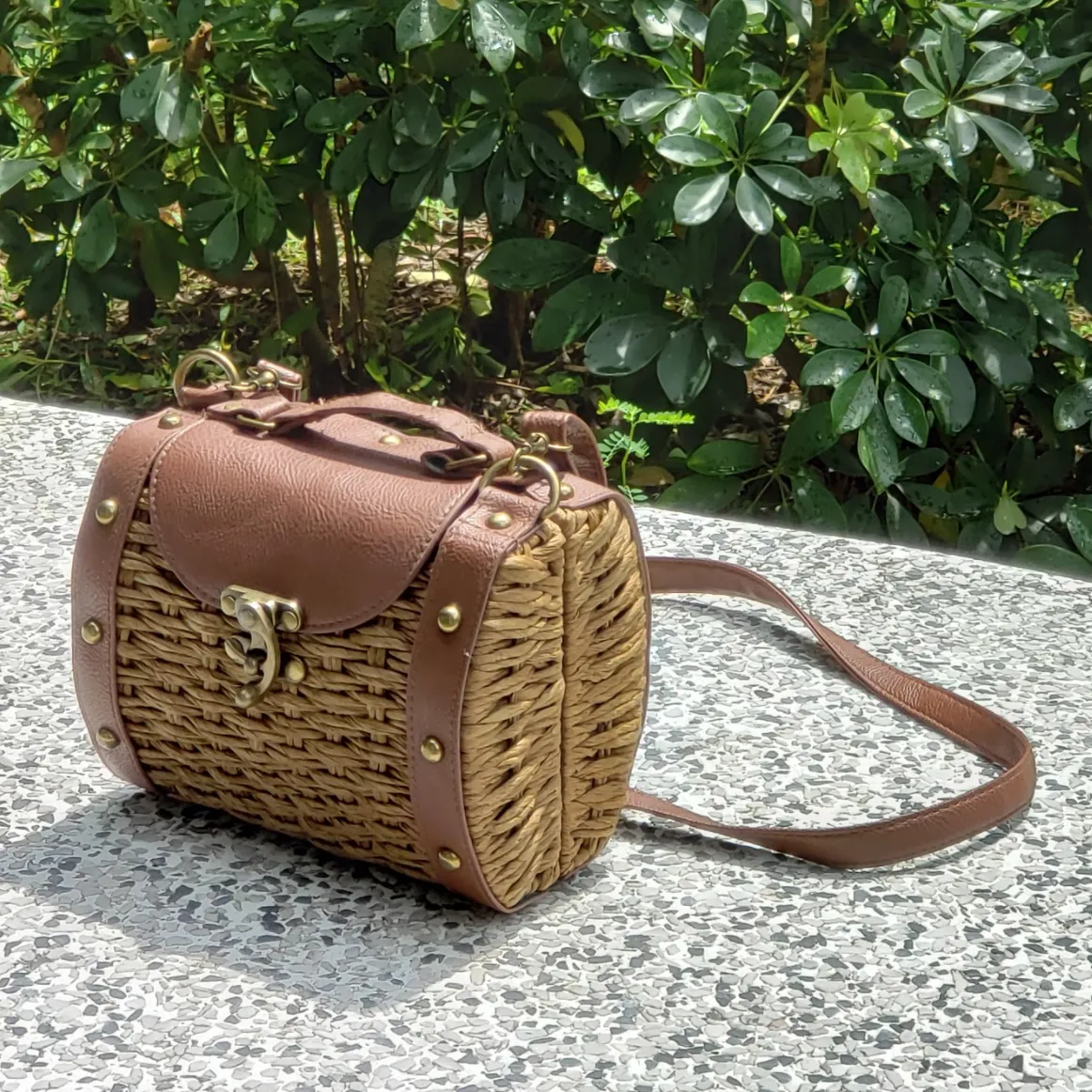 Womens Vintage Look Wicker Straw Handbag